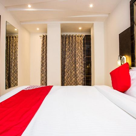 Oyo 37559 Hotel Al Haram Bombaim Exterior foto